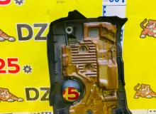 Пластиковая крышка на двс TOYOTA CROWN 2013/Цвет 219 1260136120 AWS210 2ARFSE, передняя