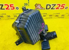 Корпус воздушного фильтра SUZUKI ESCUDO 2008/Цвет Z7T 1370078K00 TDA4W J24B, передний