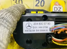 Блок управления климат-контролем Mercedes-Benz GLK-CLASS 2009/Цвет 197 A2048305790 X204 M272E30/272.948/272948, передний