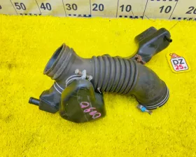 Патрубок воздушного фильтра TOYOTA