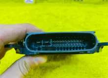 Блок розжига ксенона TOYOTA ALPHARD 2015/Цвет 070 8110758330 AGH30W 2ARFE, передний правый