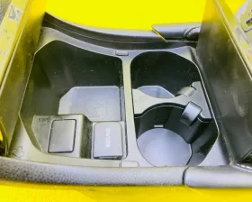 Бардачок между сиденьями TOYOTA