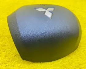 Подушка безопасности водителя Mitsubishi