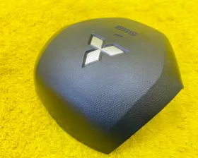 Подушка безопасности водителя Mitsubishi