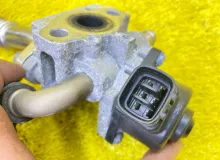 Клапан egr LEXUS RX450H 2009/Цвет 077 2560031010 GYL16W 2GRFXE