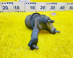 Подушка двигателя Toyota