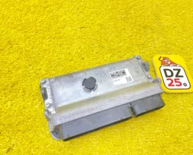 Блок управления двс TOYOTA