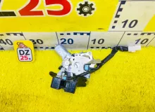 Замок 5-й двери LEXUS RX450H 2009/Цвет 212 6935048060 GYL15W 2GRFXE, задний