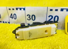 Блок управления стеклоподъемниками TOYOTA LAND CRUISER PRADO 2005/Цвет 070 8404060011 GRJ120W 1GRFE, передний правый