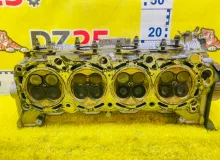 Головка блока цилиндров TOYOTA LAND CRUISER 1998/Цвет 8L4 1110159165 UZJ100W 2UZFE, передняя правая