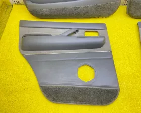 Обшивка дверей Toyota