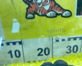 Стекло двери TOYOTA