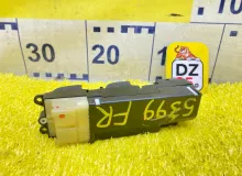 Блок управления стеклоподъемниками TOYOTA LAND CRUISER 1993/Цвет 6M1 8482022310 FZJ80G 1FZFE, передний правый