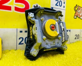 Подушка безопасности водителя Toyota