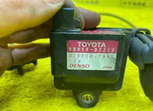 Катушка зажигания TOYOTA HILUX SURF 2004/8R3 9091902212 VZN215W 5VZFE, передняя