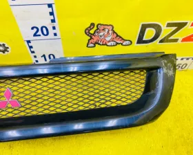 Решетка радиатора MITSUBISHI