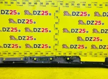 Накладка на порог LEXUS CT200H 2013/Цвет 212 7586076010C0 ZWA10 2ZRFXE, передняя левая