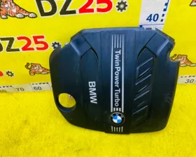 Пластиковая крышка на двс BMW