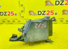 Блок предохранителей LEXUS RX450H 2009/Цвет 077 8266248310 GYL15W 2GRFXE, передний