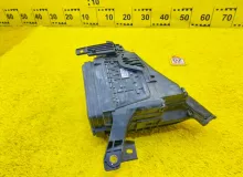 Блок предохранителей LEXUS RX450H 2009/Цвет 077 8266248310 GYL15W 2GRFXE, передний