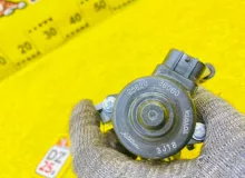 Клапан egr TOYOTA HARRIER 2014/Цвет 070 2562036060 AVU65W 2ARFXE, передний