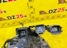 Раздаточная коробка TOYOTA LAND CRUISER 1998/Цвет 057 361306A220 UZJ100W 2UZFE