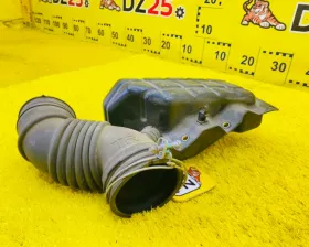 Патрубок воздушного фильтра TOYOTA