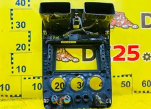 Консоль магнитофона HUMMER H3 2006 20756985 L52, передний