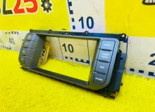 Консоль магнитофона Land Rover RANGE ROVER EVOQUE 2012/Цвет 861 LR024250 L538 204PT/PT204, передний