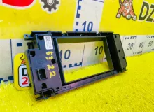 Консоль магнитофона Land Rover RANGE ROVER EVOQUE 2012/Цвет 861 LR024250 L538 204PT/PT204, передний