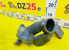 Патрубок воздушного фильтра TOYOTA HILUX SURF 2004/8R3 1788162200 VZN215W 5VZFE, передний