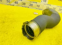 Патрубок интеркулера BMW 3-SERIES 2013/Цвет B39 11614742748 F30 N47D20C, передний