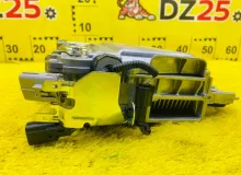Инвертор TOYOTA PRIUS 2016/Цвет 070 G92B047010 ZVW55 2ZRFXE, передний