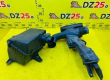 Корпус воздушного фильтра TOYOTA LAND CRUISER 2002/Цвет 070 1770050170 UZJ100W 2UZFE, передний
