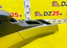 Бардачок между сиденьями TOYOTA HILUX SURF 2005/Цвет 202 5891035050B0 TRN215W 2TRFE, передний