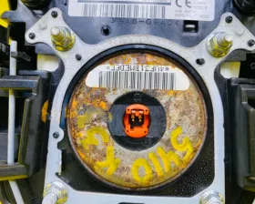 Подушка безопасности водителя Mitsubishi
