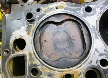 Блок двигателя TOYOTA HILUX SURF 2004/8R3 1140169985 VZN215W 5VZFE, передний