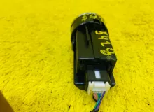 Кнопка старта TOYOTA NOAH 2014/Цвет 1F7 8961130140 ZWR80 2ZRFXE, передняя