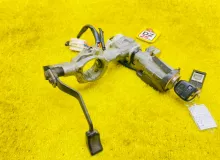 Замок зажигания TOYOTA HILUX SURF 2005/Цвет 202 4528035390 TRN215W 2TRFE, передний