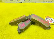 Тормозные колодки TOYOTA LAND CRUISER 1998/Цвет 8L4 0446660070 UZJ100W 2UZFE, заднее