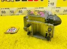 Счетчик воздуха TOYOTA LAND CRUISER 1994/Цвет 26P 2225066020 FZJ80G 1FZFE