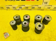 Подушка кузова TOYOTA HILUX SURF 2004/8R3 5220135100 VZN215W 5VZFE