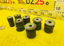 Подушка кузова TOYOTA HILUX SURF 2004/8R3 5220135100 VZN215W 5VZFE