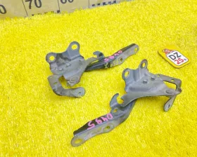 Петля капота Toyota