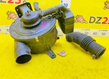 Корпус воздушного фильтра TOYOTA LAND CRUISER 1994/Цвет 6M1 1770066080 FZJ80G 1FZFE, передний