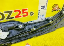 Доводчик двери TOYOTA ESQUIRE 2015/Цвет 070 8500628171 ZRR85G 3ZRFAE, задний левый
