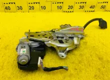 Доводчик двери пятой LEXUS RX450H 2009/Цвет 212 6891048020 GYL15W 2GRFXE, задний
