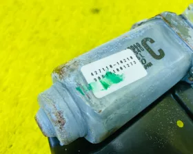 Доводчик двери пятой Toyota