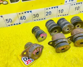 Подушка кузова TOYOTA