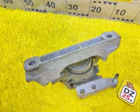 Подушка двигателя TOYOTA